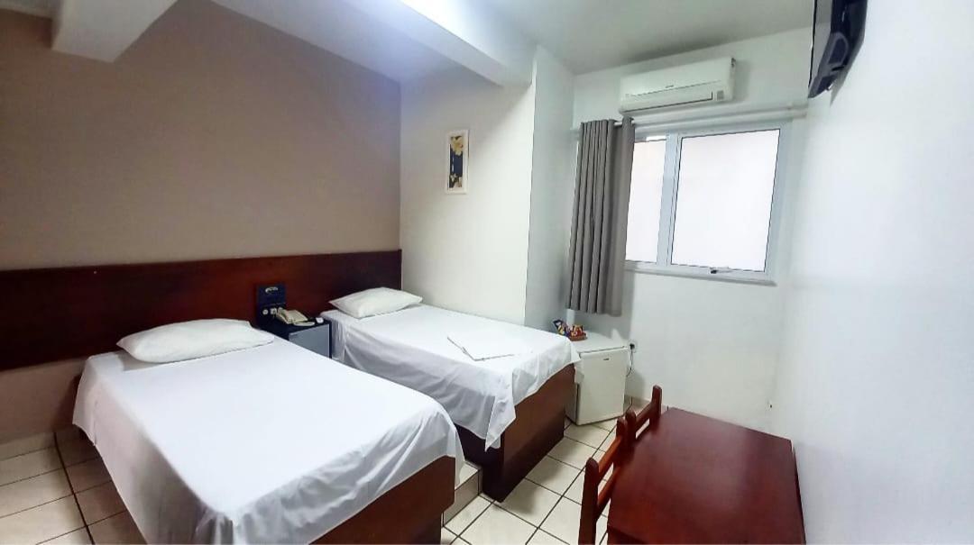 Alpha Ville Hotel 阿西斯 外观 照片