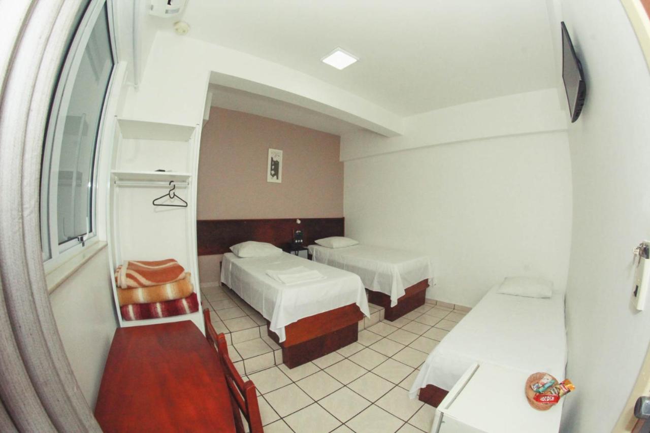 Alpha Ville Hotel 阿西斯 外观 照片