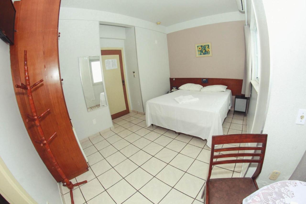 Alpha Ville Hotel 阿西斯 外观 照片